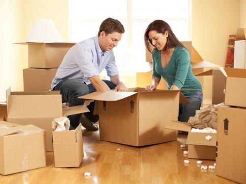 Nên chuyển nhà tới gần chỗ làm hay mua ô tô?